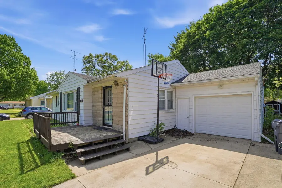 2046 Gerald Street, Benton Harbor, MI 49022 - #3