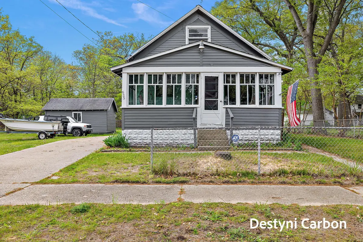 635 Leonard Avenue, Muskegon, MI 49442 - #1