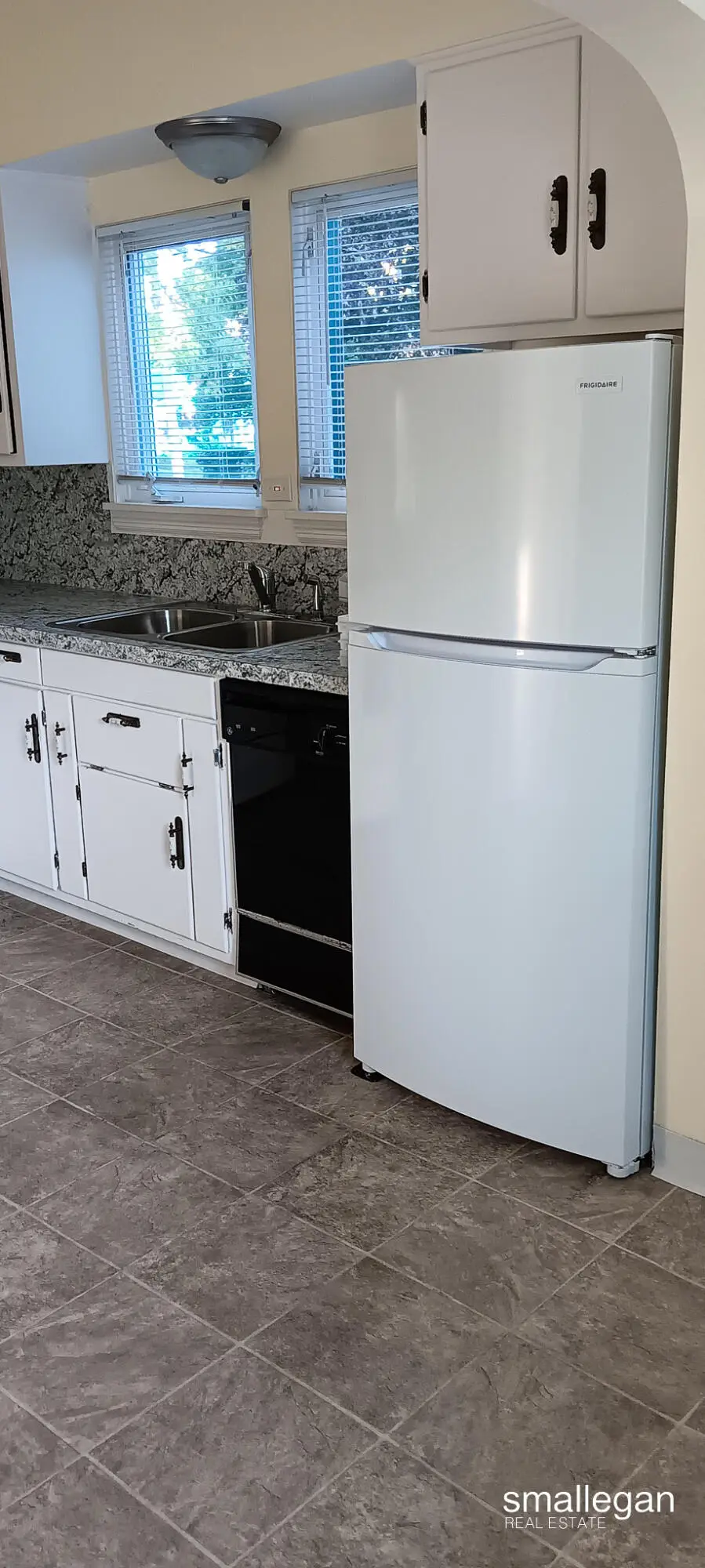 221 S Woodhams Street, Plainwell, MI 49080 - #3
