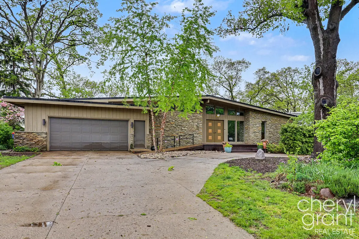 3255 Dorais Drive Ne, Grand Rapids, MI 49525 - #1