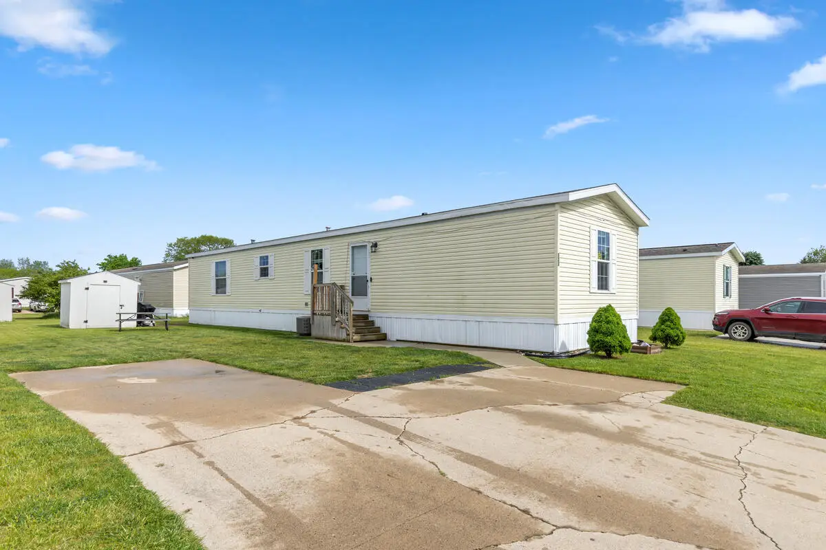 360 E Tuttle Road #121, Ionia, MI 48846 - #1