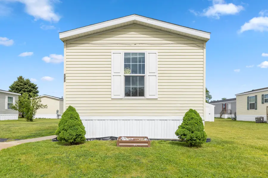 360 E Tuttle Road #121, Ionia, MI 48846 - #3