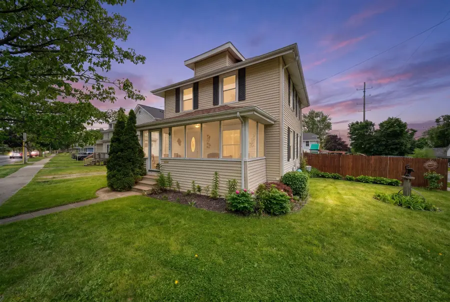 1403 Lansing Avenue, Jackson, MI 49202 - #2