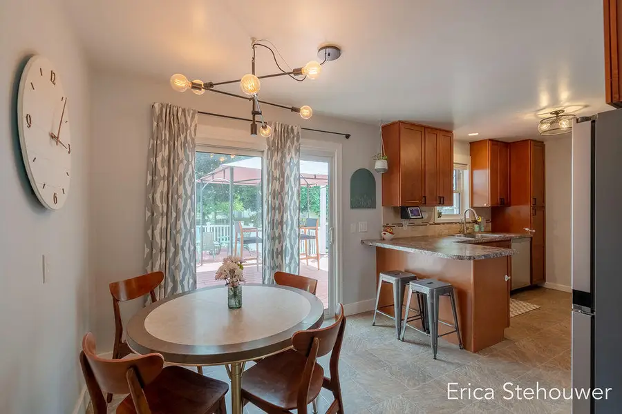 146 Sunnyview Drive Sw, Grandville, MI 49418 - #3