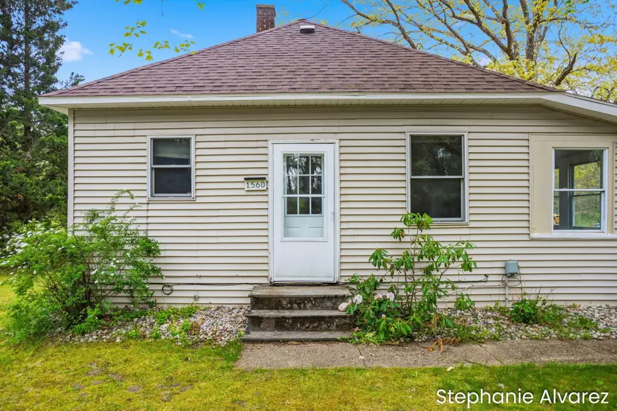 1560 E Mcmillan Road, Muskegon, MI 49445 - #3