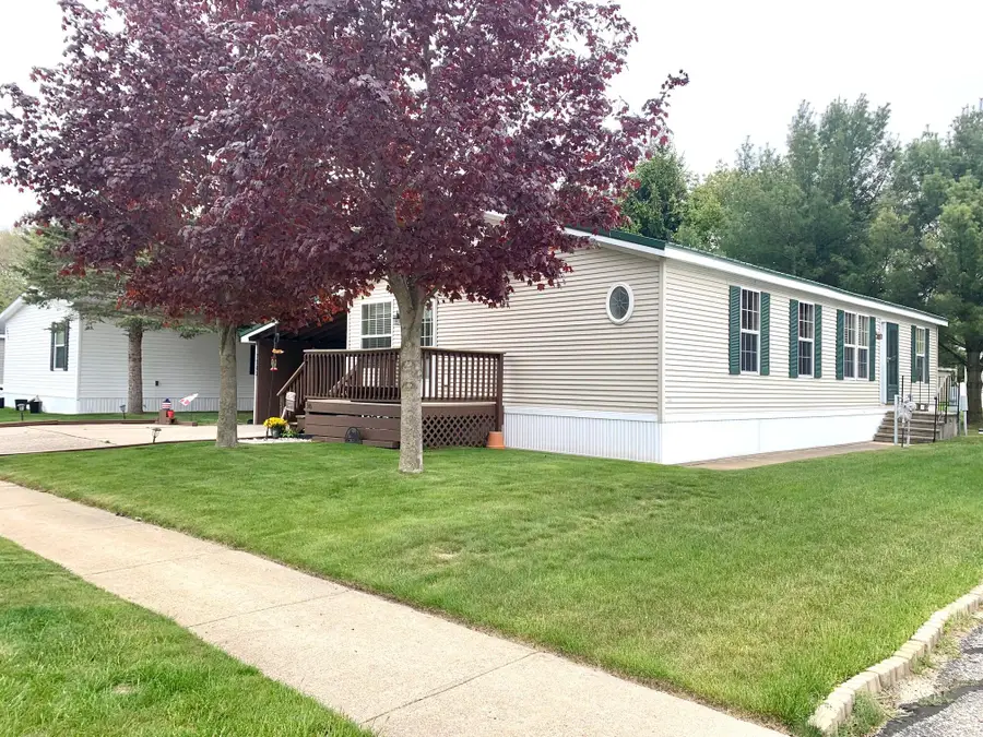 7283 White Swan Lane, Ludington, MI 49431 - #2