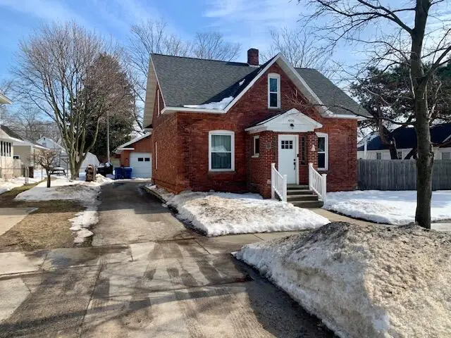 406 N Rowe Street, Ludington, MI 49431 - #1