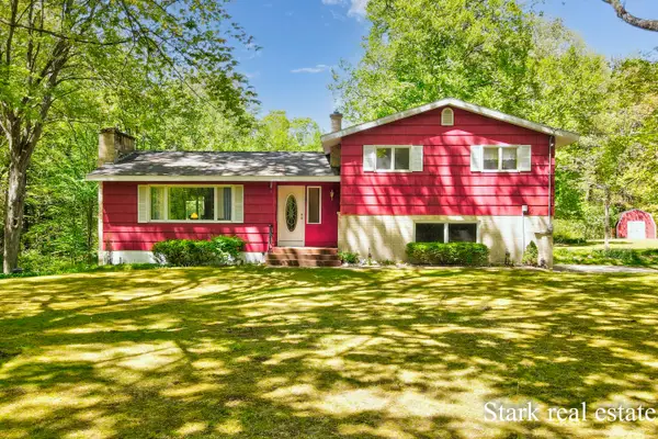 2816 E Mount Garfield Road, Muskegon, MI 49444