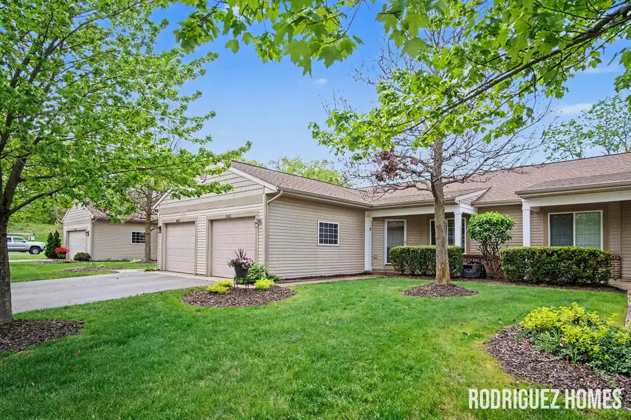 2621 Cascade Place Drive Se, Grand Rapids, MI 49546 - #2