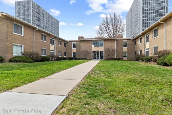 1550 Cherboneau Place #221, Detroit, MI 48207