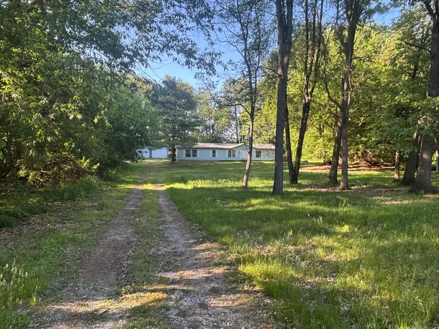 27134 Deerfield Lane, Edwardsburg, MI 49112 - #2