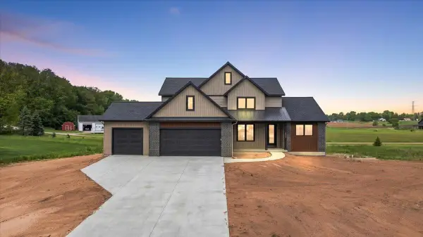 4564 Winding Creek Lane, Zeeland, MI 49464