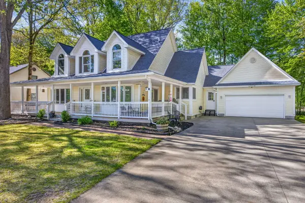 6908 Club House Drive E, Canadian Lakes, MI 49346