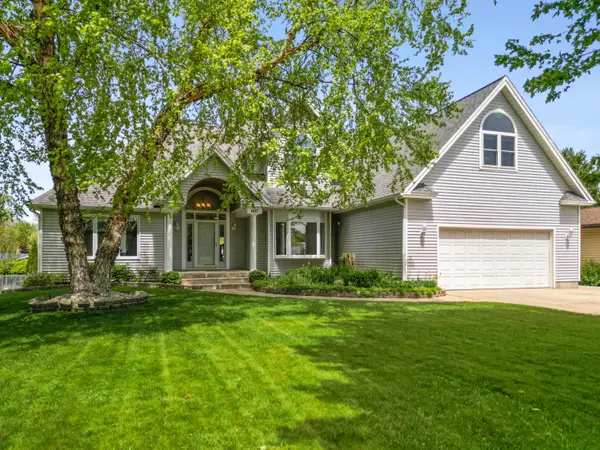 607 Apache Drive, Fremont, MI 49412
