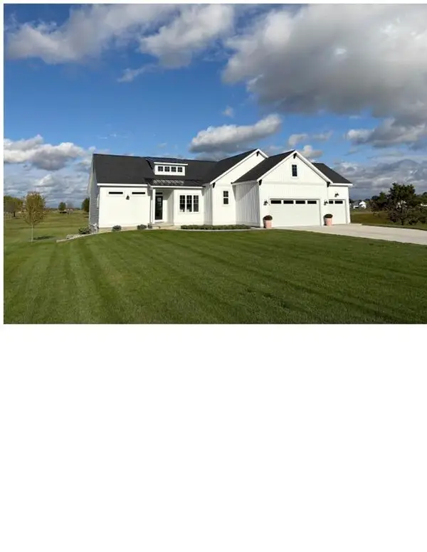 4616 Harkemas Creek Drive, Holland, MI 49424