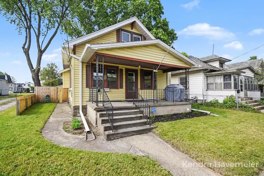 812 Richmond Street Nw, Grand Rapids, MI 49504 - #2