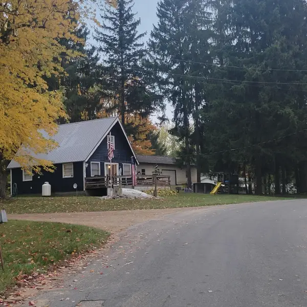 575 Newaygo Drive, White Cloud, MI 49349