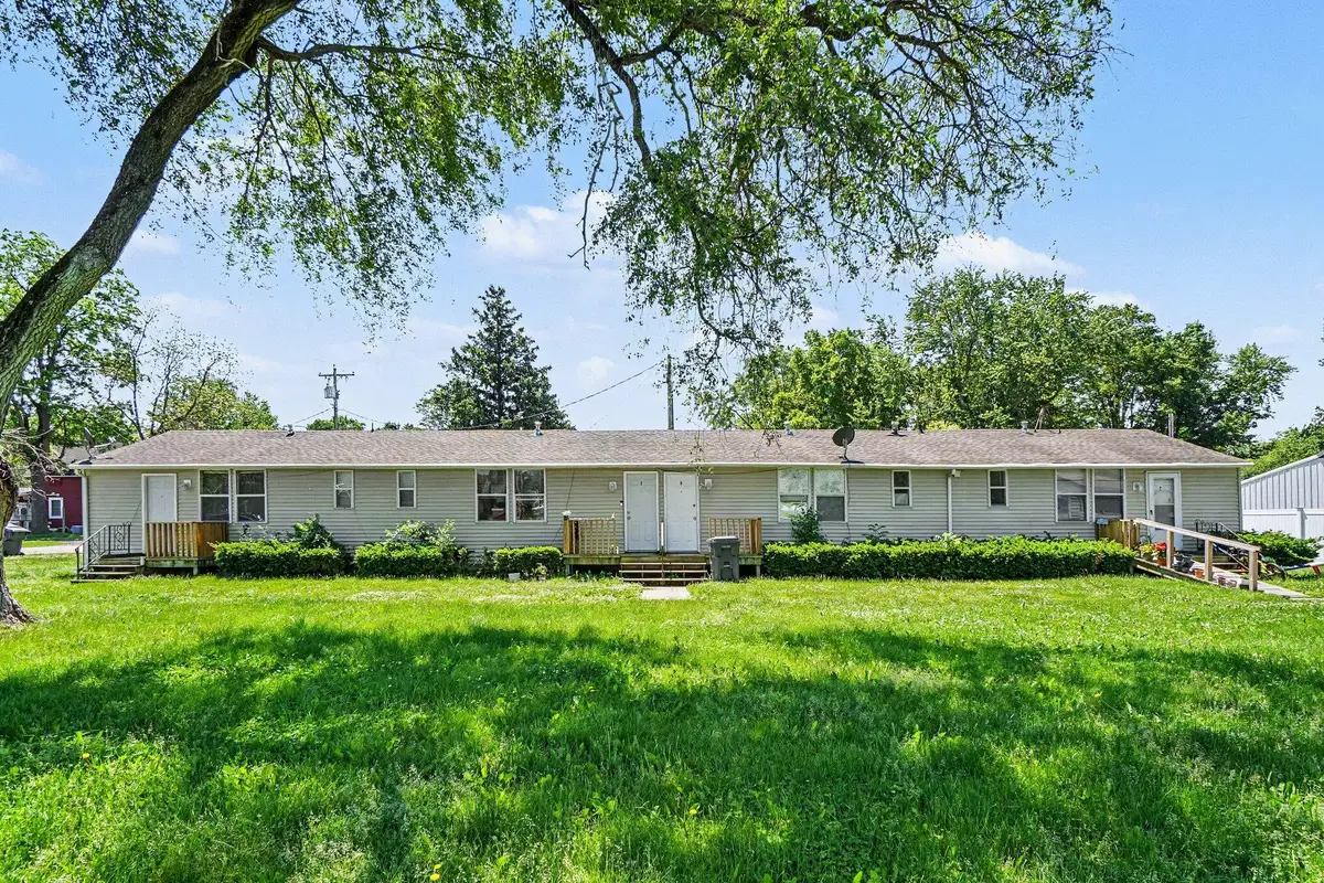 521 N Spruce Street, Vicksburg, MI 49097 - #1