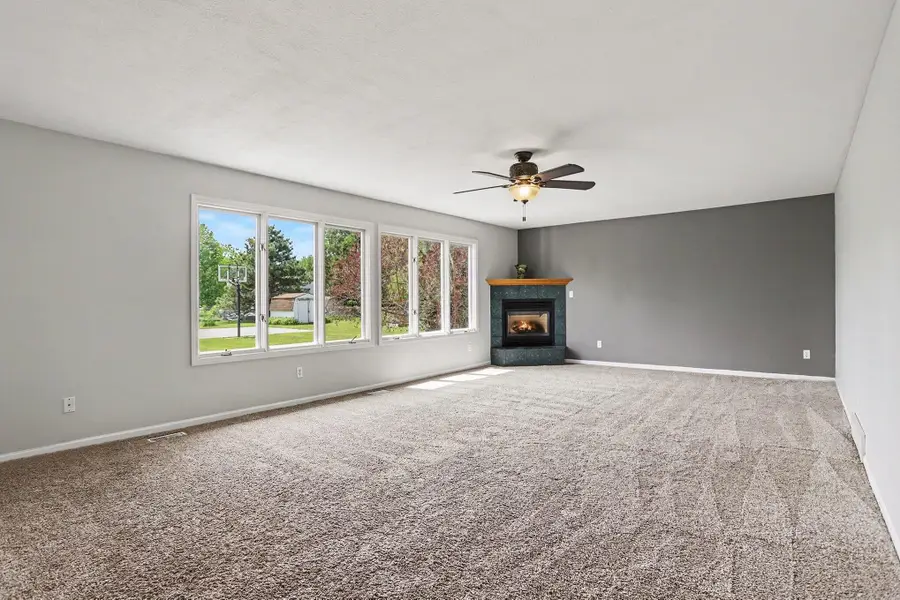 22917 Canary Avenue, Mattawan, MI 49071 - #3