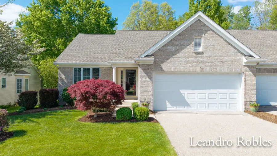 2027 Krislin Drive Ne #27, Grand Rapids, MI 49505 - #2