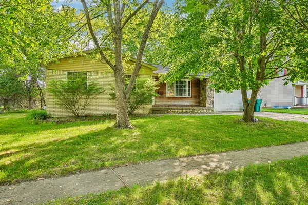 524 Winters Eave Drive, Flushing, MI 48433