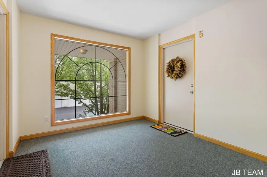 3042 W Crystal Waters Drive, Holland, MI 49424 - #3