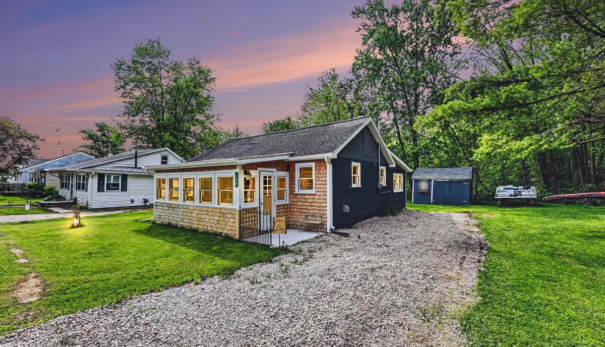588 Pleasant Drive, Gregory, MI 48137 - #1