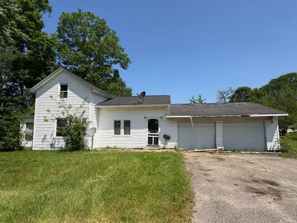 213 Clinton Street, Dowagiac, MI 49047