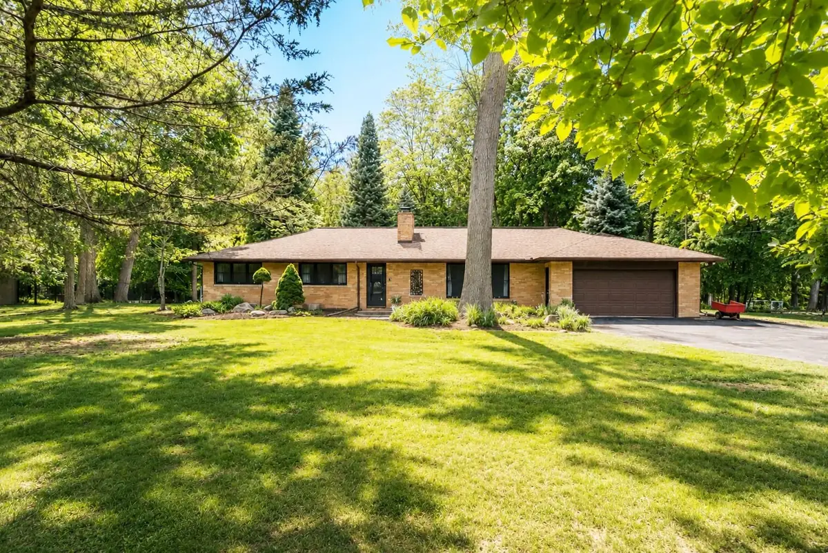 3140 Happy Valley Road, Jackson, MI 49203 - #1