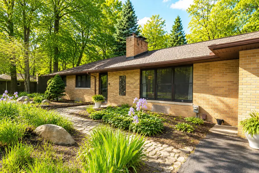 3140 Happy Valley Road, Jackson, MI 49203 - #2