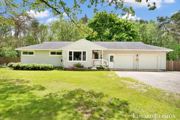 50 15 Mile Road Nw, Sparta, MI 49345