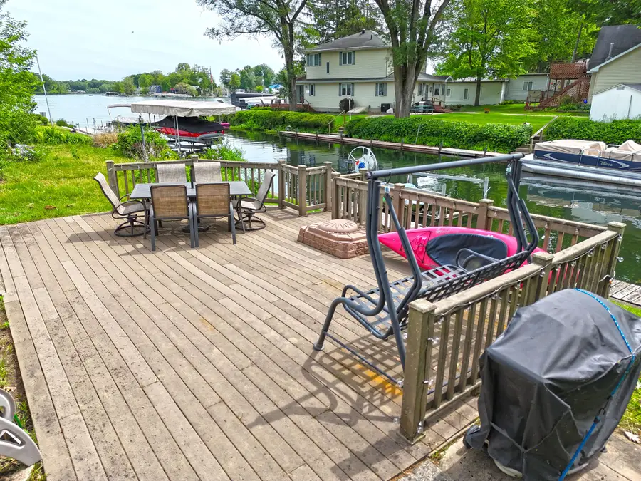 50705 W Bay Road, Dowagiac, MI 49047 - #3