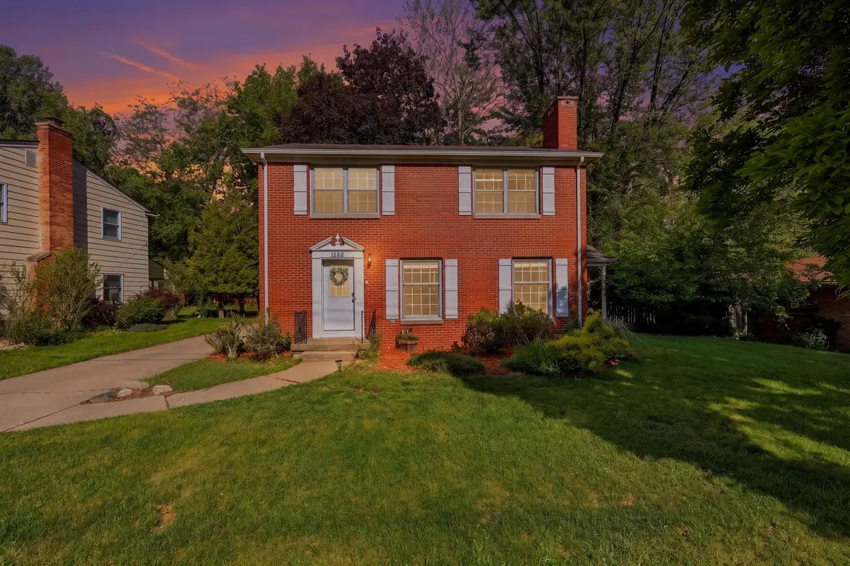 1905 Millbank Street Se, Grand Rapids, MI 49508 - #1