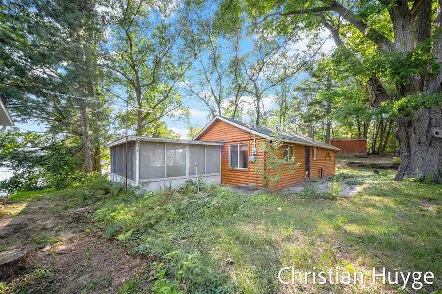 8818 E 128th Street, Sand Lake, MI 49343 - #3