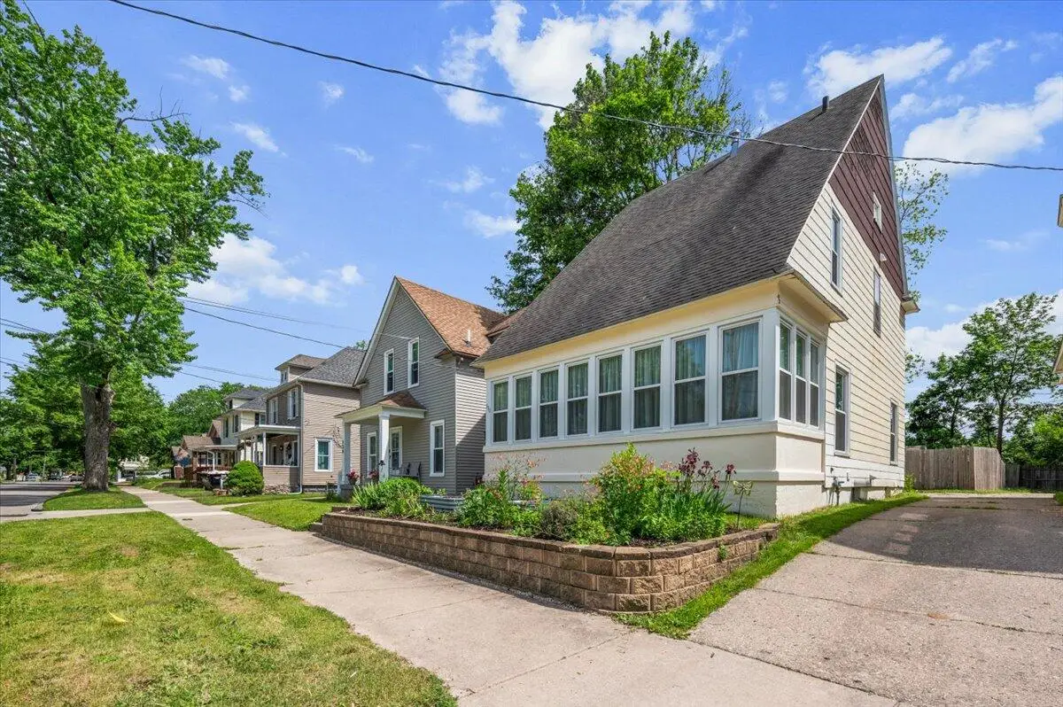 130 Palmer Street Ne, Grand Rapids, MI 49505 - #1