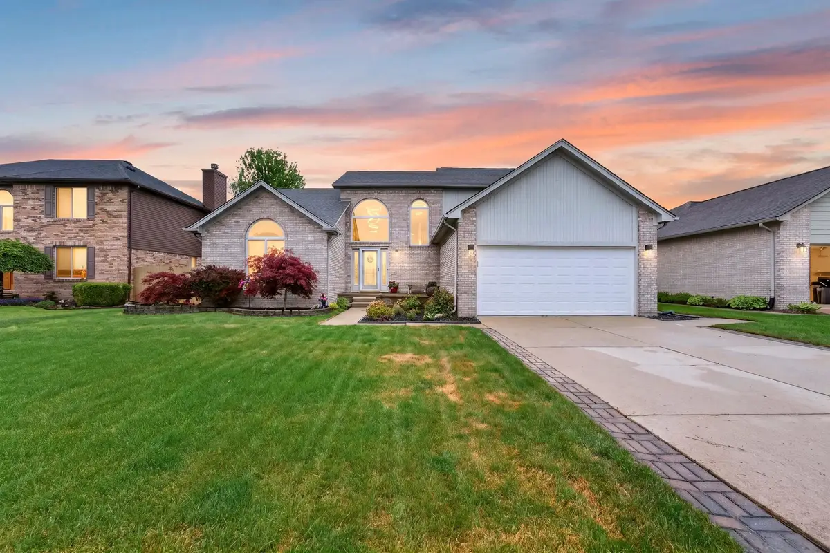 30098 Fairfield Drive, New Baltimore, MI 48051 - #1