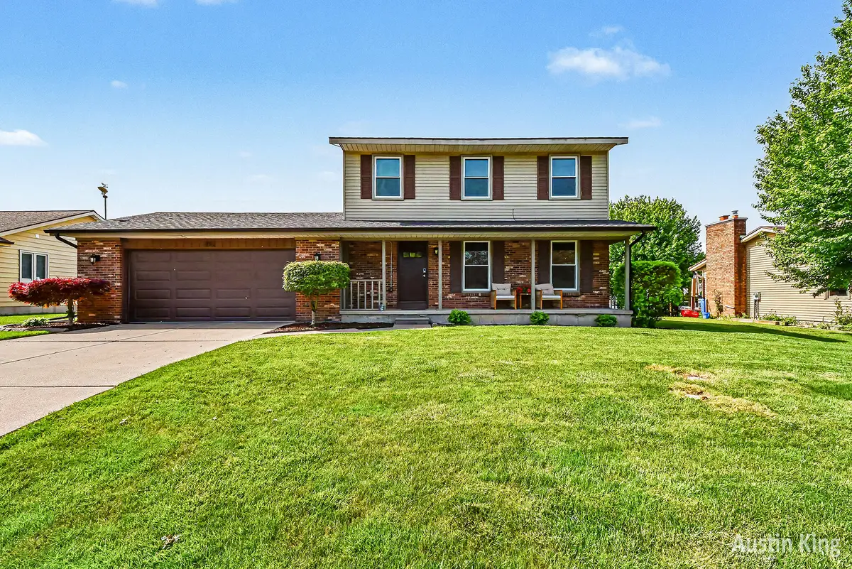 2182 Jamestown Drive Se, Grand Rapids, MI 49508 - #1