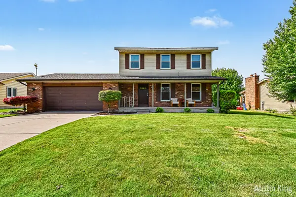 2182 Jamestown Drive Se, Grand Rapids, MI 49508