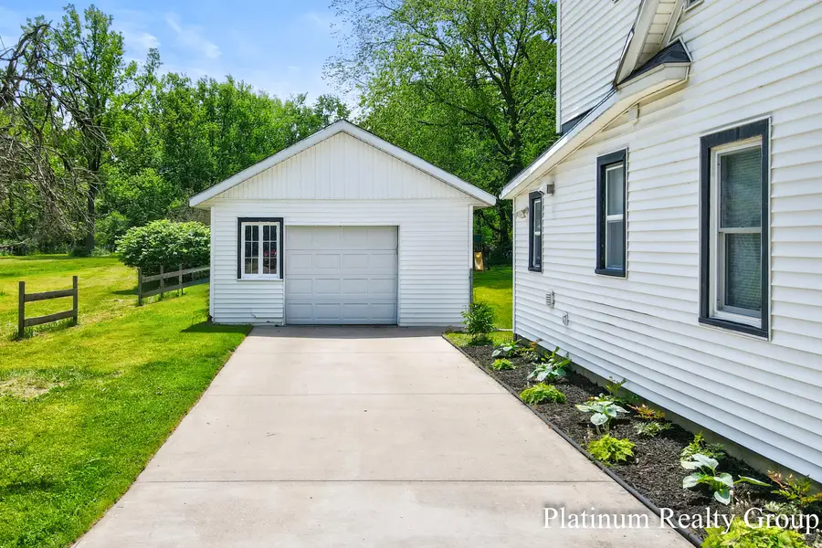 736 4 Mile Road Ne, Grand Rapids, MI 49525 - #2