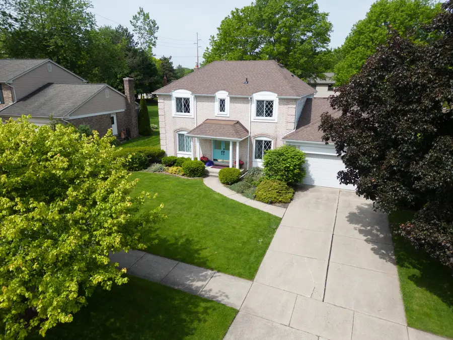 9639 N Canton Center Road, Plymouth, MI 48170 - #2