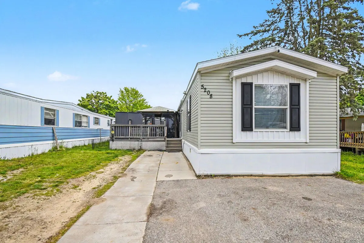 5208 Village Drive Sw, Wyoming, MI 49509 - #1