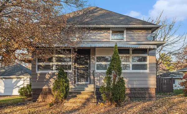 111 River Drive, Three Rivers, MI 49093