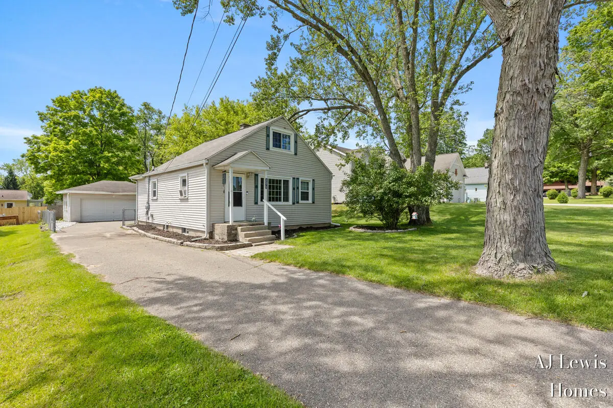 3370 Milo Street Nw, Grand Rapids, MI 49534 - #1