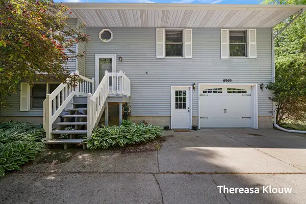 6969 E Pontaluna Road, Fruitport, MI 49415