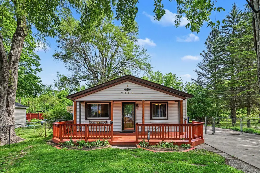 6550 Saline Drive, Waterford, MI 48329 - #2