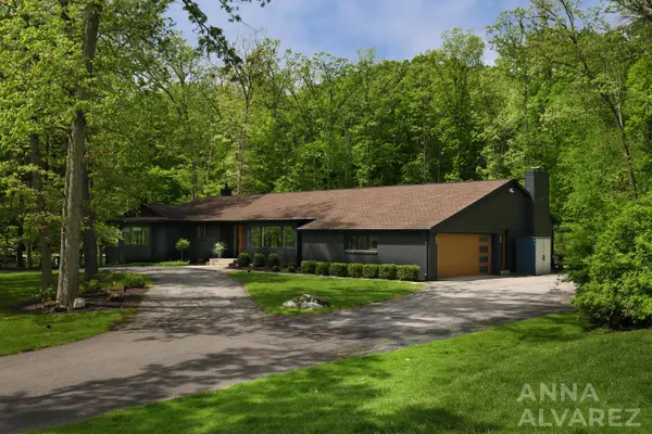 7130 Oakbrook Street Se, Grand Rapids, MI 49546