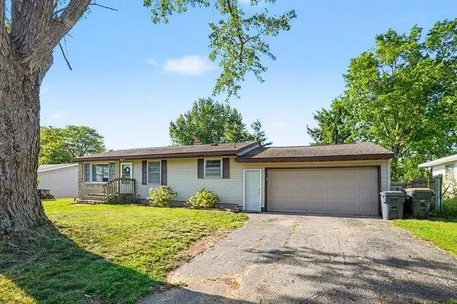 33150 Evelyn Avenue, Paw Paw, MI 49079 - #2