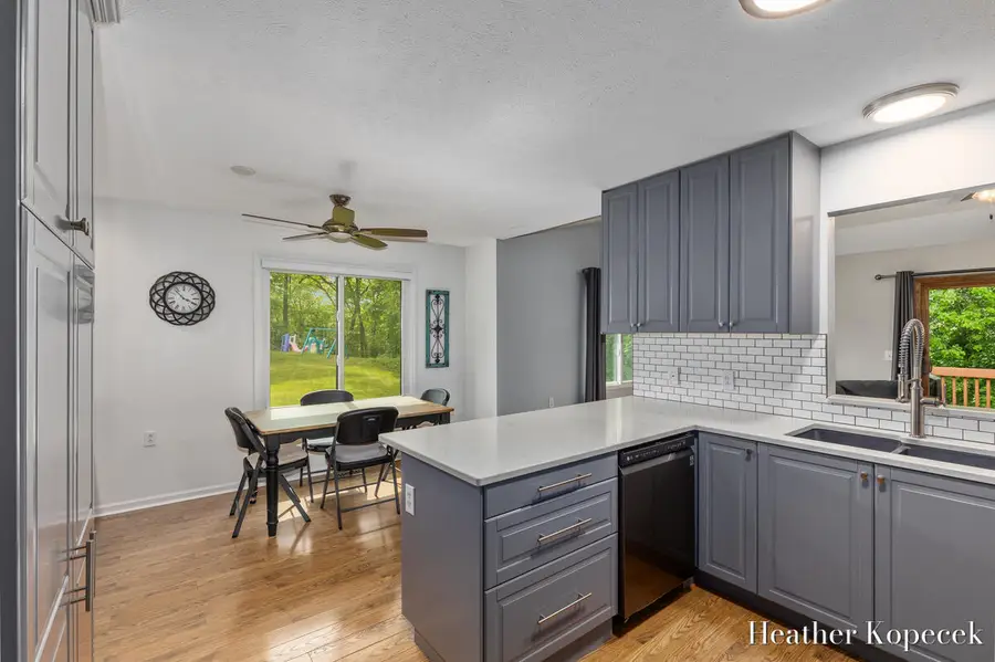 1663 Barnsley Court Se, Lowell, MI 49331 - #3