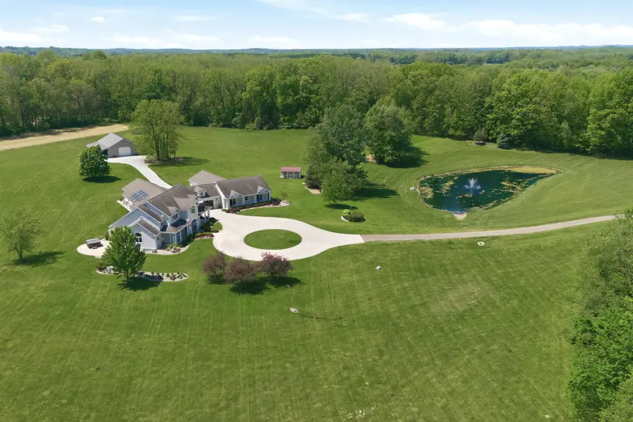 2122 Grange Road, Buchanan, MI 49107 - #3