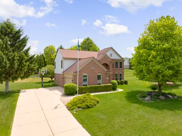 4923 Lexington Court, Rochester, MI 48306